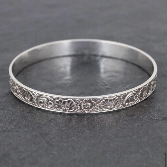 Vintage Sterling Silver clam shell 925 stamped 8” Bangle Bracelet Estate jewelry - Picture 7 of 12